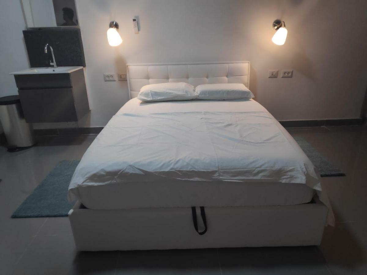 Agas Holiday Apartments - Gai Boutique Tiberias Eksteriør bilde